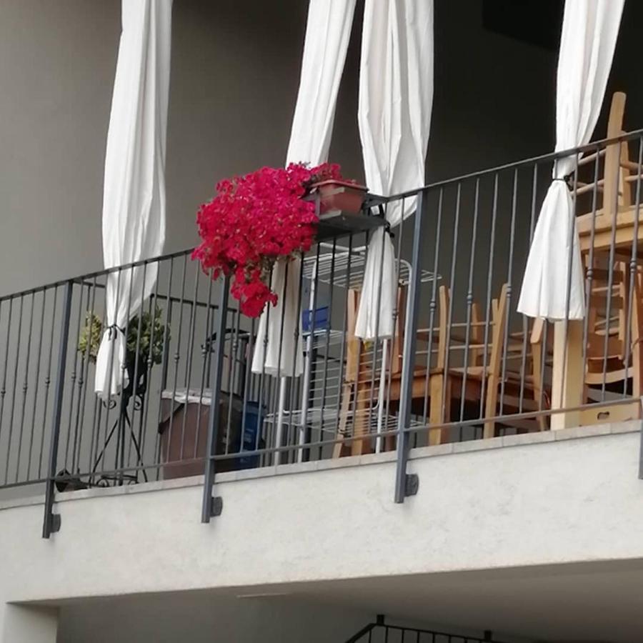 Little Family Apartment Salo Exterior photo